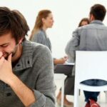 người đàn ông thiếu tự tin